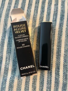 CHANEL Rouge Allure Luminous Matte Lip 
Color:
56 Rouge Chanel Intense fire red
